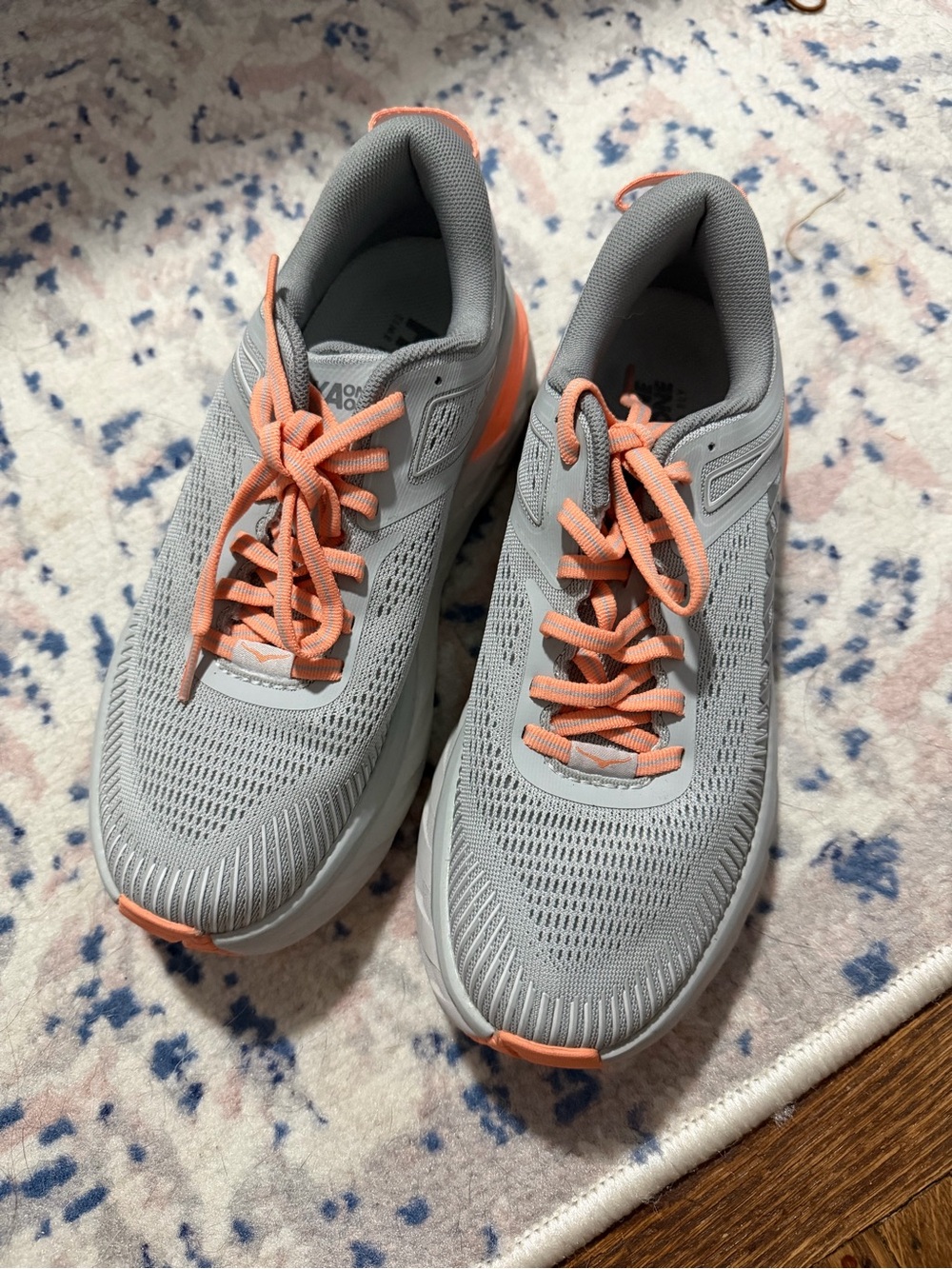 Hoka Bondi 7 sneakers